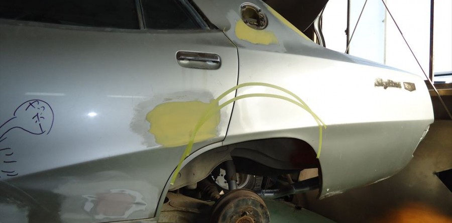 リアフェンダー製作【スカイライン(C110型)】